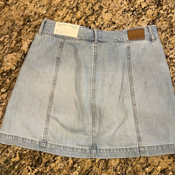 American Eagle Denim Pocket Skirt SUPER HI-RISE A-LINE COMFORT STRETCH WAISTBAND - Picture 5 of 7
